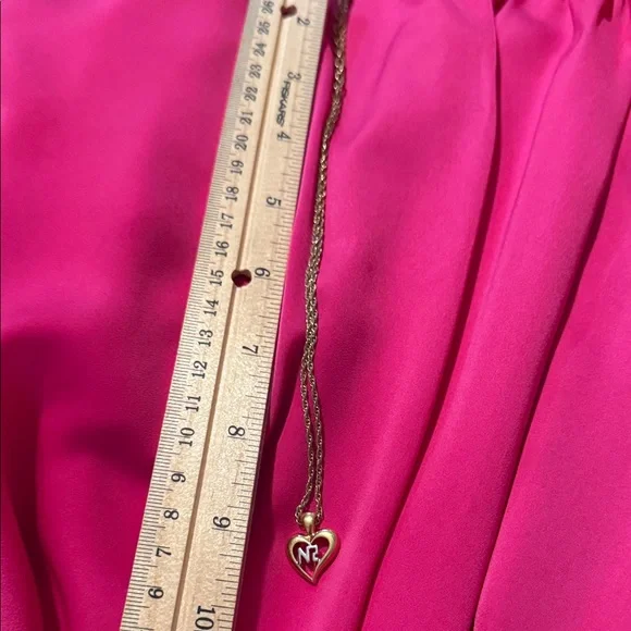 Nina Ricci Gold Heart Pendant Necklace - Picture 7 of 9